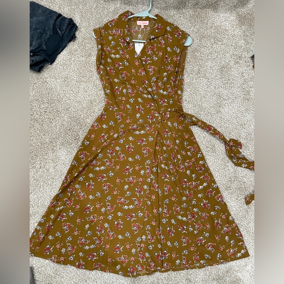re:named floral wrap dress size small - Picture 5 of 10